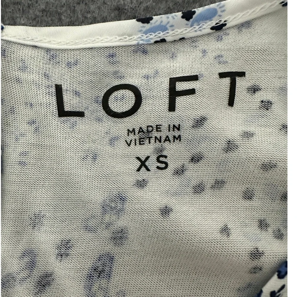 LOFT Blouse XS White Blue Floral Paisley Ruffle Long Sleeve Cottagecore Boho - Picture 3 of 8